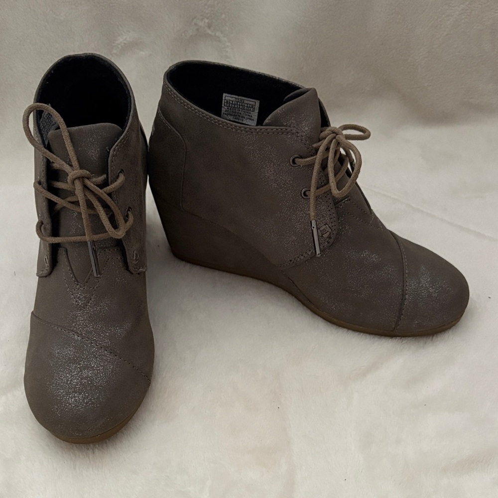 Toms Taupe Lace-Up Ankle Boots